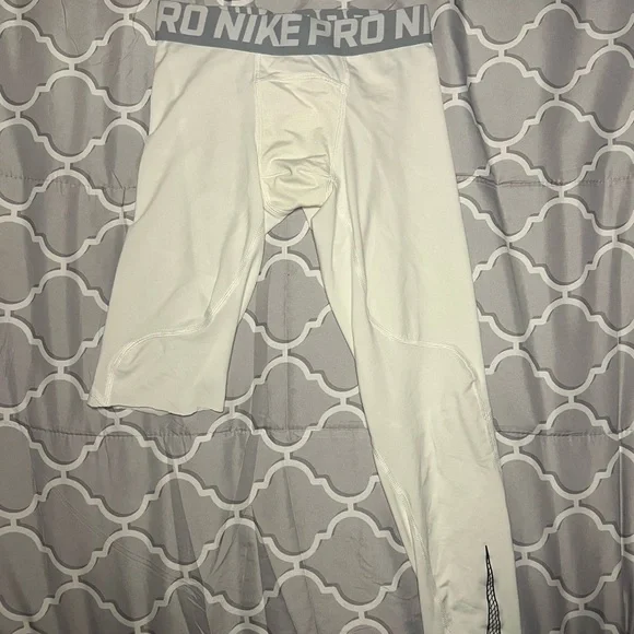 Nike Accessories Kids White Nike Pro Drifit One Leg Sleeve